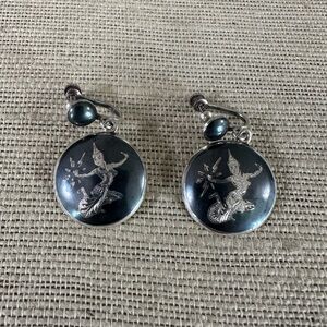 Vintage Sterling silver & black enamel screw back earrings from Siam